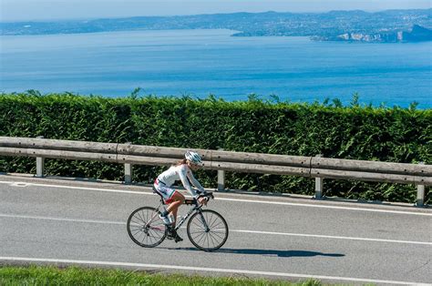 a prada in bici corsa|Percorso Bici E.